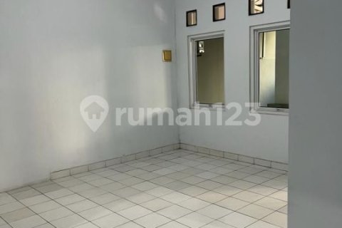 3 bedrooms House in Cipondoh, Tangerang City, Indonesia No. 13456 14