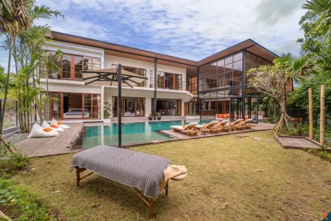5 bedrooms Villa in Pererenan, Mengwi, Badung, Indonesia No. 10615 3