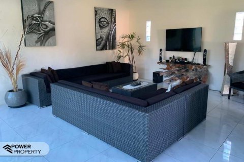 3 bedrooms Villa in Kerobokan, Badung, No. 9248 13