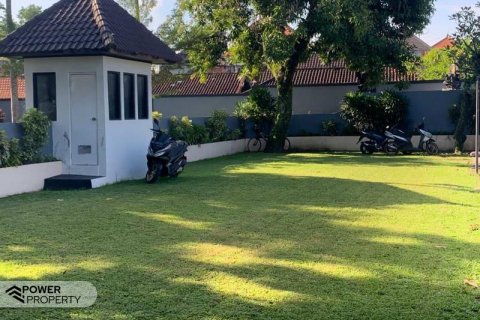 3 bedrooms Villa in Kerobokan, Badung, No. 9248 11