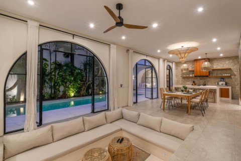 6 bedrooms Villa in Tampaksiring, Gianyar,  No. 9247 5