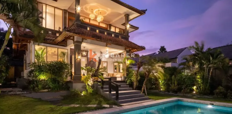 3 bedrooms Villa in Tibubeneng, Badung, Indonesia No. 12821