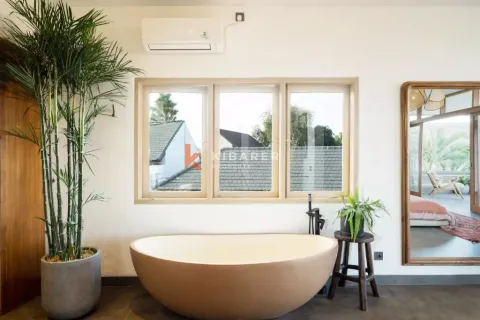 3 bedrooms Villa in Tibubeneng, Badung, Indonesia No. 12821 20