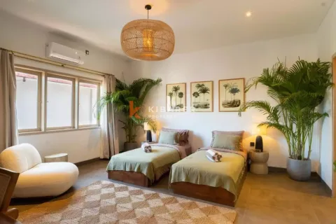 3 bedrooms Villa in Tibubeneng, Badung, Indonesia No. 12821 10