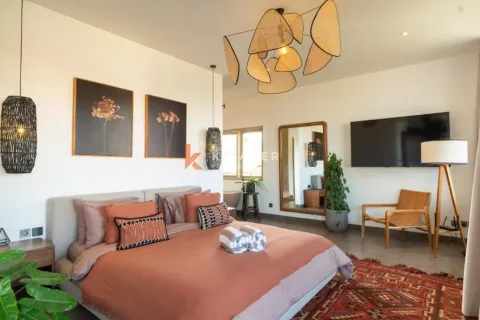 3 bedrooms Villa in Tibubeneng, Badung, Indonesia No. 12821 16
