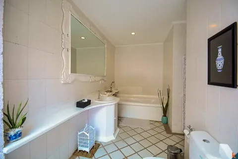 2 bedrooms Villa in Kerobokan, Badung, Indonesia No. 10678 14