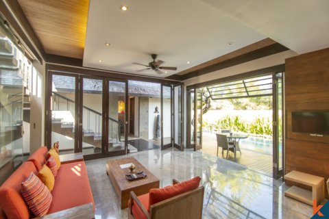 2 bedrooms Villa in Seminyak, Badung, Indonesia No. 10976 5