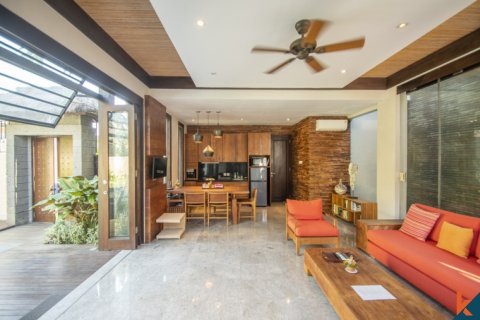 2 bedrooms Villa in Seminyak, Badung, Indonesia No. 10976 3