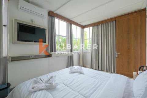 5 bedrooms Villa in Jimbaran, Badung, Indonesia No. 13016 30