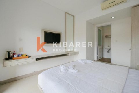 5 bedrooms Villa in Jimbaran, Badung, Indonesia No. 13016 21