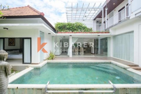 5 bedrooms Villa in Jimbaran, Badung, Indonesia No. 13016 2