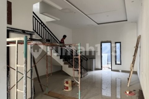 3 bedrooms House in Jakarta,  No. 9272 9
