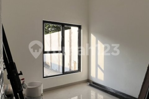3 bedrooms House in Jakarta,  No. 9272 10