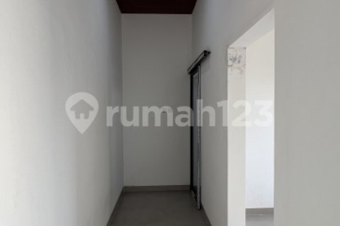 3 bedrooms House in Jakarta,  No. 9271 27