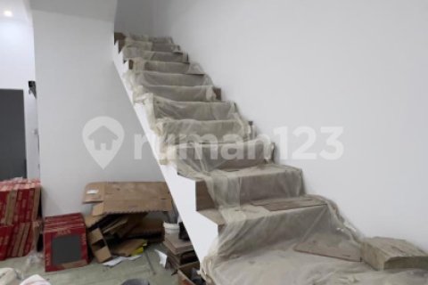 Дом с 3 спальнями в Джакарта,  № 9271 6