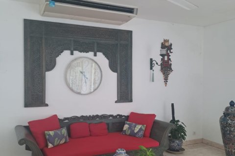 4 bedrooms Villa in Legian, Kuta, Badung,  No. 9269 23