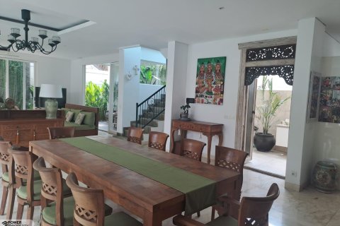 4 bedrooms Villa in Legian, Kuta, Badung,  No. 9269 29
