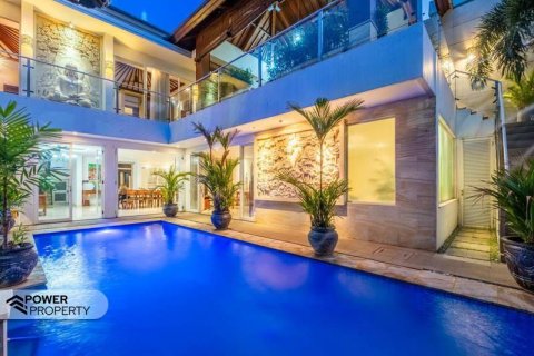 4 bedrooms Villa in Legian, Kuta, Badung,  No. 9269 16