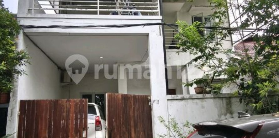 5 bedrooms House in Cipondoh, Tangerang City, No. 9270