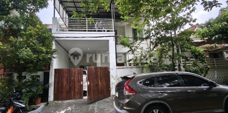 5 bedrooms House in Cipondoh, Tangerang City,  No. 9270