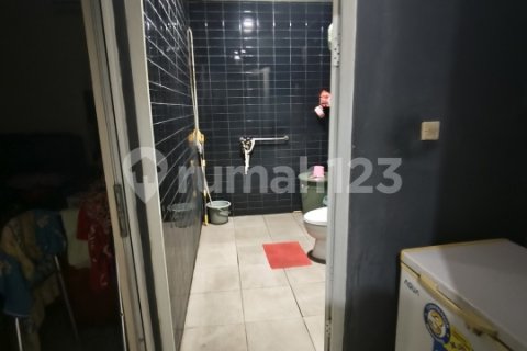 5 bedrooms House in Cipondoh, Tangerang City,  No. 9270 11