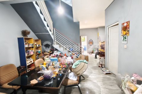 5 bedrooms House in Cipondoh, Tangerang City,  No. 9270 13