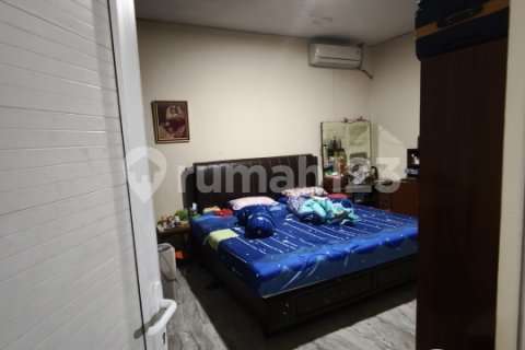 5 bedrooms House in Cipondoh, Tangerang City,  No. 9270 9