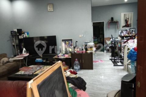 5 bedrooms House in Cipondoh, Tangerang City,  No. 9270 19