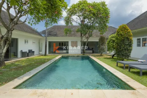 3 bedrooms Villa in Kerobokan, Badung, Indonesia No. 13227 1