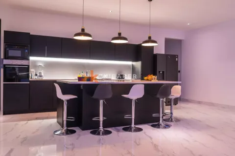 4 bedrooms Villa in Seminyak, Badung, Indonesia No. 12785 5
