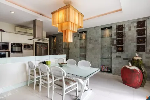 3 bedrooms Villa in Seminyak, Badung, Indonesia No. 10855 11