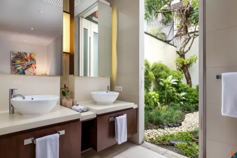 3 bedrooms Villa in Seminyak, Badung, Indonesia No. 10855 25