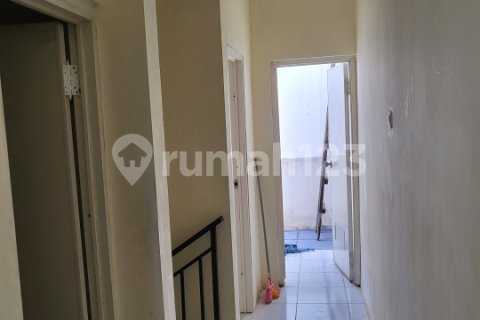3 bedrooms House in Cengkareng, Jakarta, Indonesia No. 13452 23