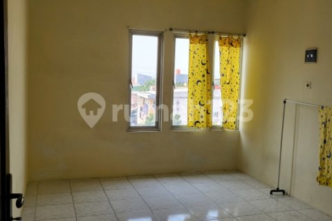3 bedrooms House in Cengkareng, Jakarta, Indonesia No. 13452 17