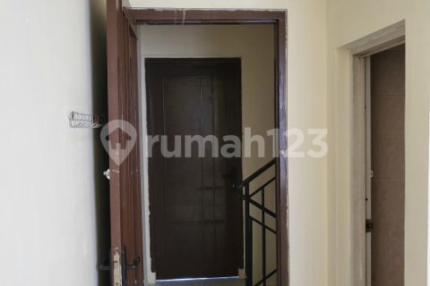 3 bedrooms House in Cengkareng, Jakarta, Indonesia No. 13452 16