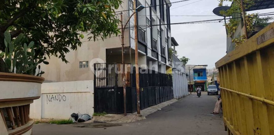 3 bedrooms House in Cengkareng, Jakarta, Indonesia No. 13452
