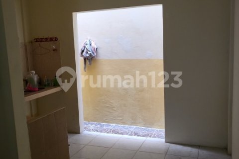 3 bedrooms House in Cengkareng, Jakarta, Indonesia No. 13452 4
