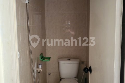 3 bedrooms House in Cengkareng, Jakarta, Indonesia No. 13452 13