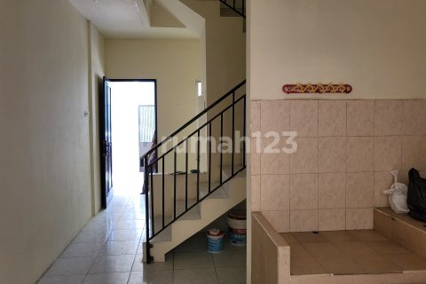 3 bedrooms House in Cengkareng, Jakarta, Indonesia No. 13452 7