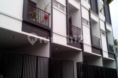 3 bedrooms House in Cengkareng, Jakarta, Indonesia No. 13452 26