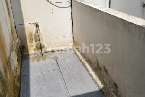 3 bedrooms House in Cengkareng, Jakarta, Indonesia No. 13452 24