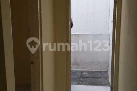 4 bedrooms House in Cengkareng, Jakarta, Indonesia No. 13450 23