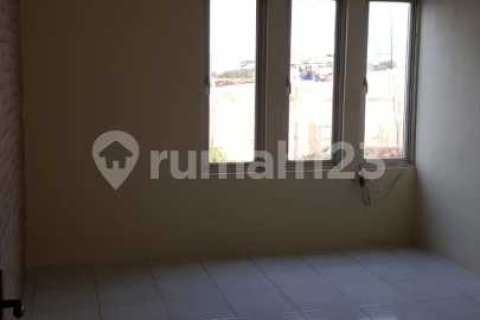 4 bedrooms House in Cengkareng, Jakarta, Indonesia No. 13450 19
