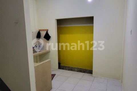 4 bedrooms House in Cengkareng, Jakarta, Indonesia No. 13449 16