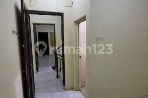 4 bedrooms House in Cengkareng, Jakarta, Indonesia No. 13449 24