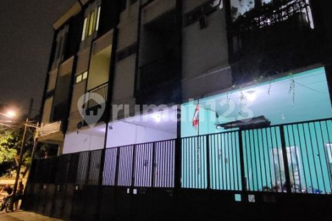 4 bedrooms House in Cengkareng, Jakarta, Indonesia No. 13449 10