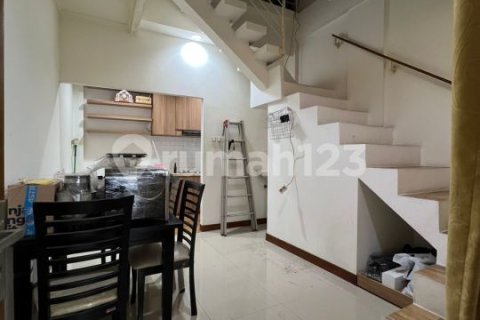 3 bedrooms House in Jakarta, Indonesia No. 13447 3