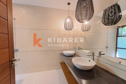 4 bedrooms Villa in Tibubeneng, Badung, Indonesia No. 12956 23