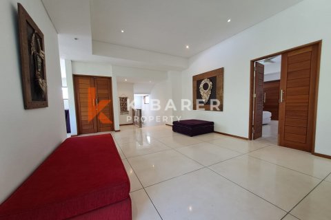 4 bedrooms Villa in Tibubeneng, Badung, Indonesia No. 12956 19