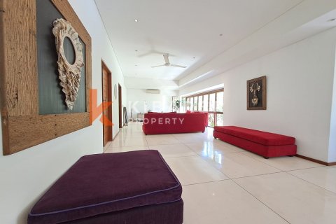 4 bedrooms Villa in Tibubeneng, Badung, Indonesia No. 12956 20